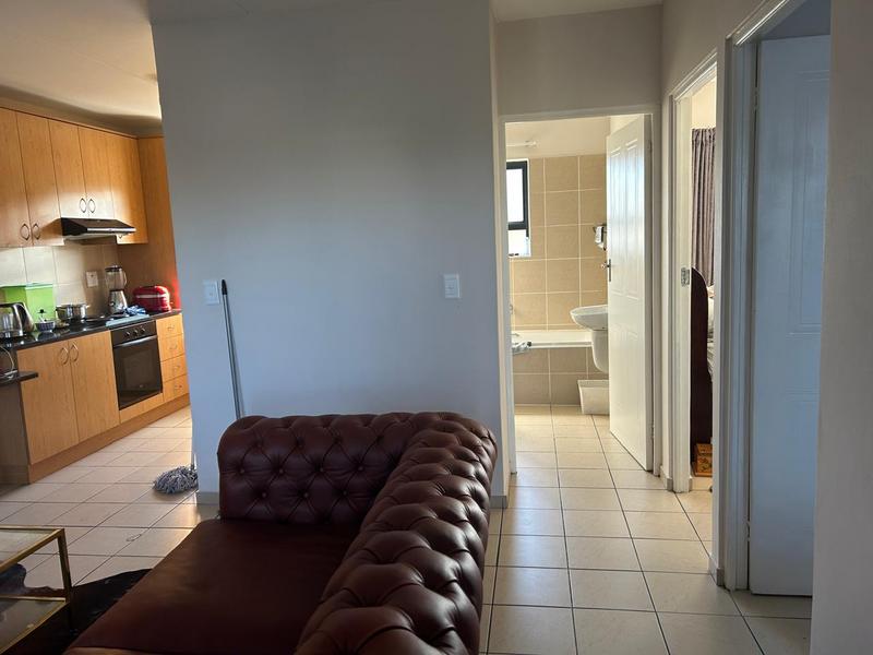 To Let 2 Bedroom Property for Rent in Lansdowne Western Cape